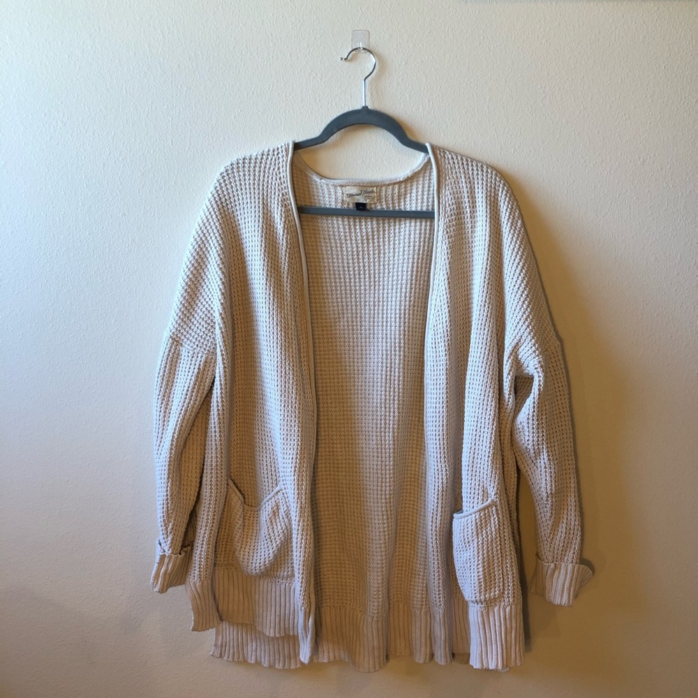 Universal Thread Open Cardigan with Side skits